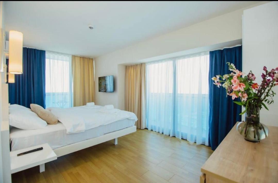 Lamar Hotel Батуми Стая снимка