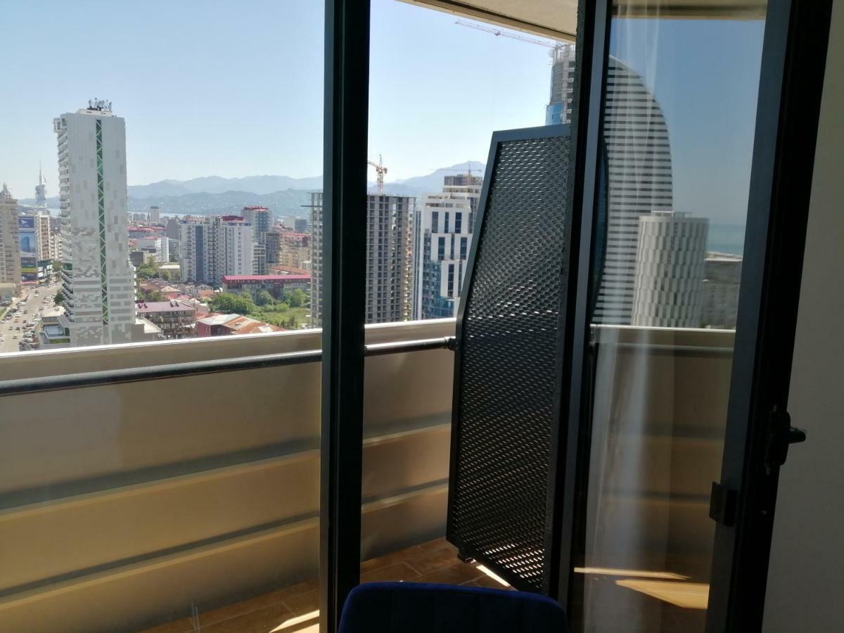 Lamar Hotel Батуми Екстериор снимка